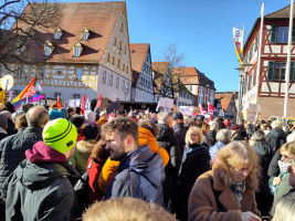 Kundgebungsplatz Martin-Luther-Platz vor dem Schwabacher Rathaus